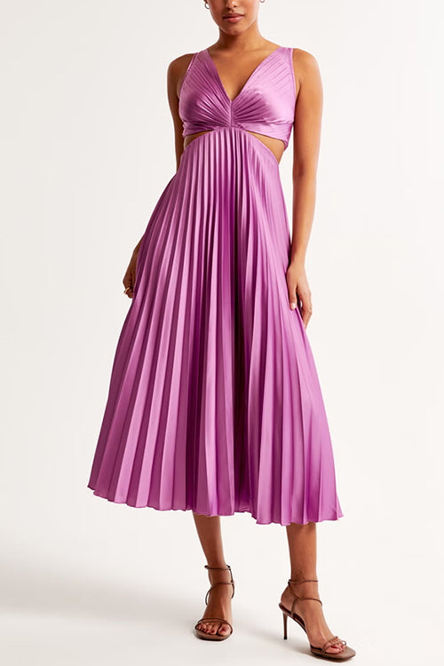 Elsa | Elegant pleated maxi dress
