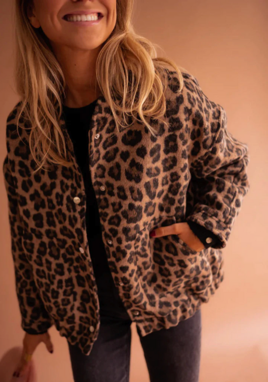 Leona - Stylish Bomber Jacket