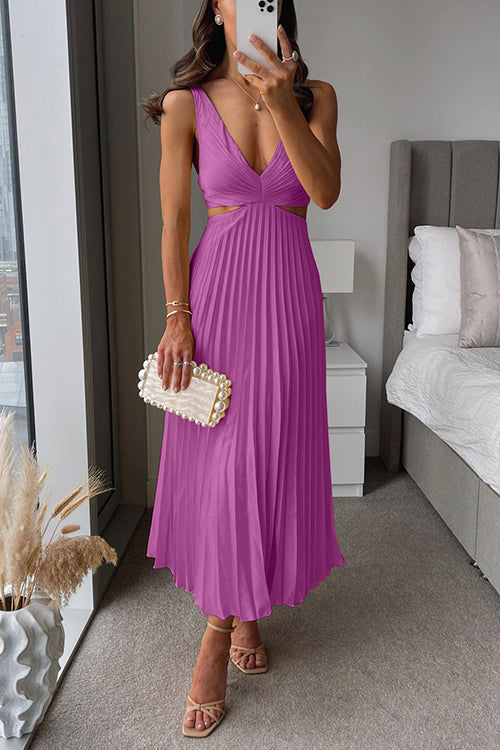 Elsa | Elegant pleated maxi dress